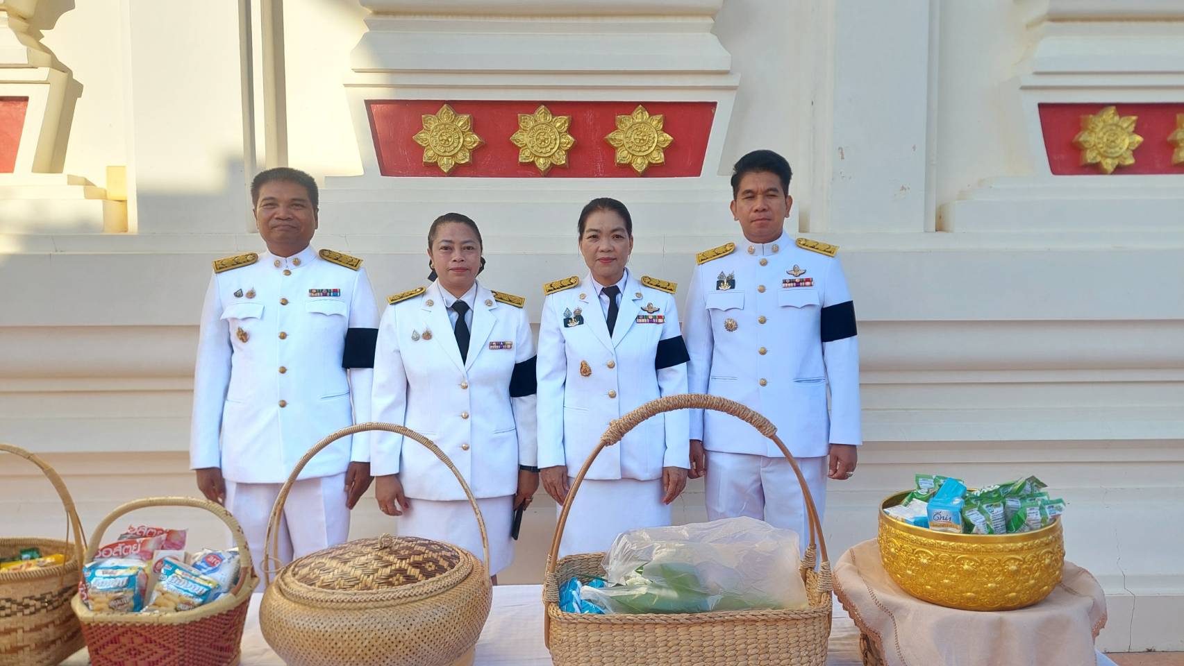 title - ส.ป.ก.ยโสธร ร่วมงานพิธีทางศาสนา ถวายเป็นพระกุศล แด่สมเด็จพระเจ้าลูกเธอ  เจ้าฟ้าพัชรกิติยาภา นเรนทิราเทพยวดี กรมหลวงราชริณีสิริพัชร มหาวัชราชธิดา  ในวาระครบ 15 วัน (ปัณรสมวาร) ณ พระอุโบสถ วัดศรีธรรมมาราม (พระอารามหลวง)